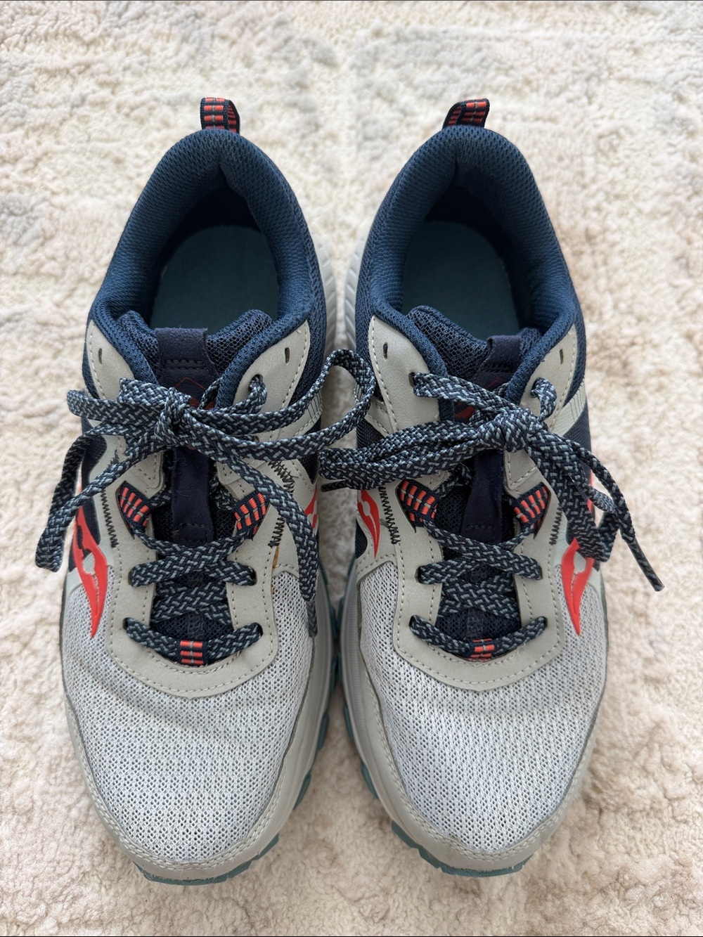Saucony Navy, Light Gray & Red Women’s Athletic Sneakers